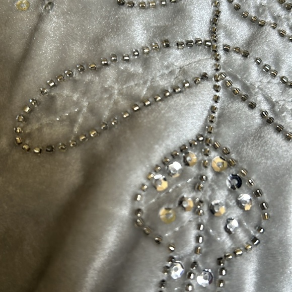 Silver grey accent Christmas cushion - Picture 2 of 6